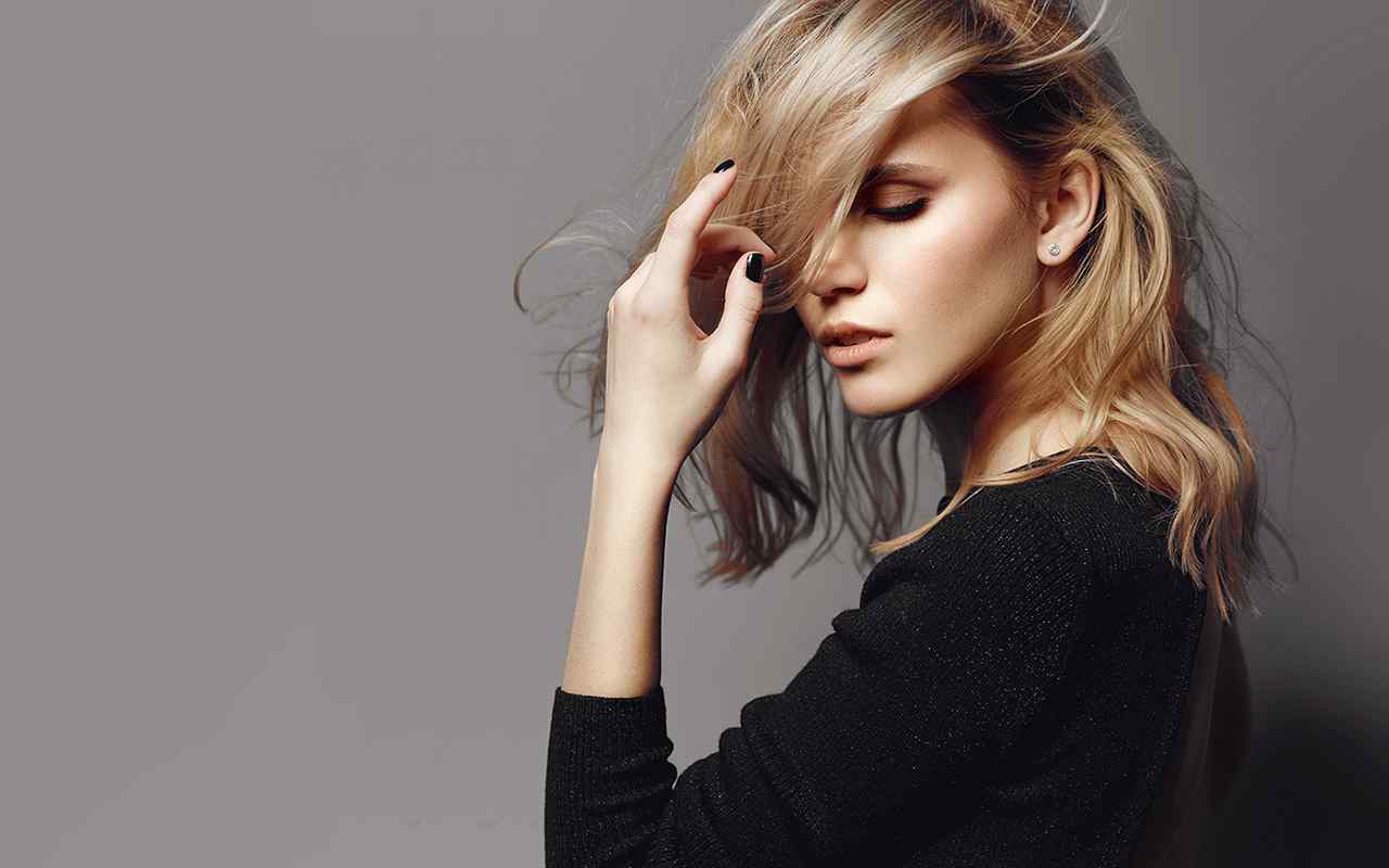 https://ronalina.cz/wp-content/uploads/2021/10/background_slider.jpg